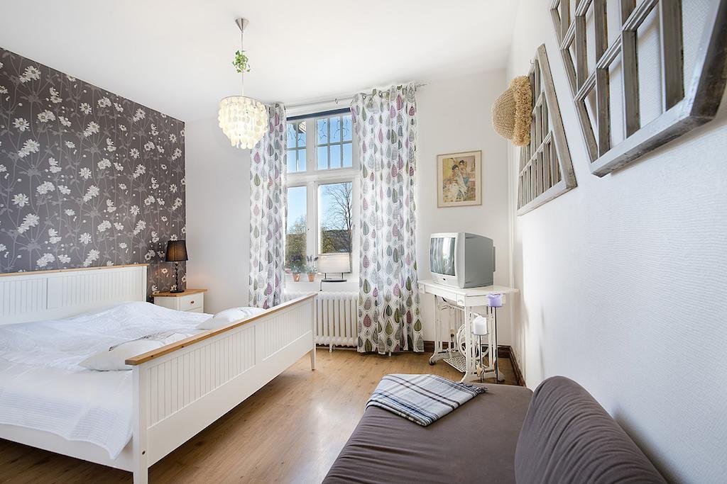 Hotell Aina Kvissleby Екстер'єр фото